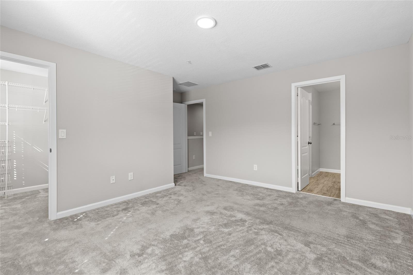 HIDDEN LAKE RESERVE - Residential