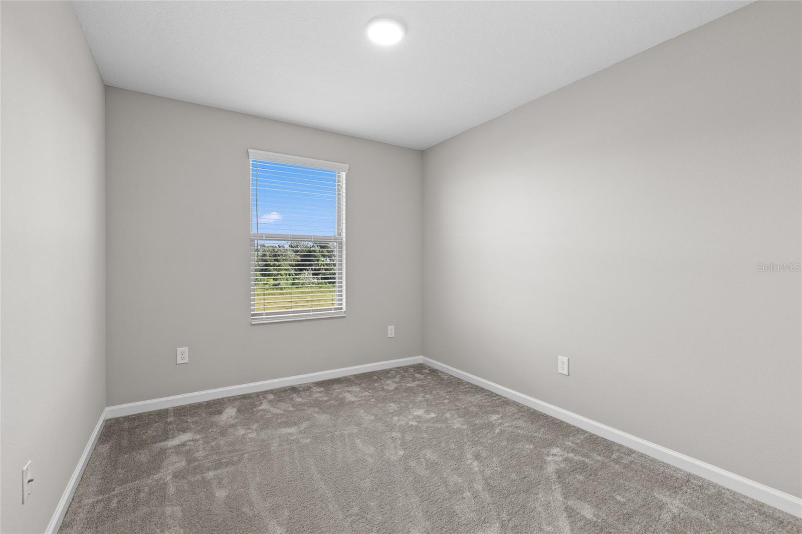 HIDDEN LAKE RESERVE - Residential