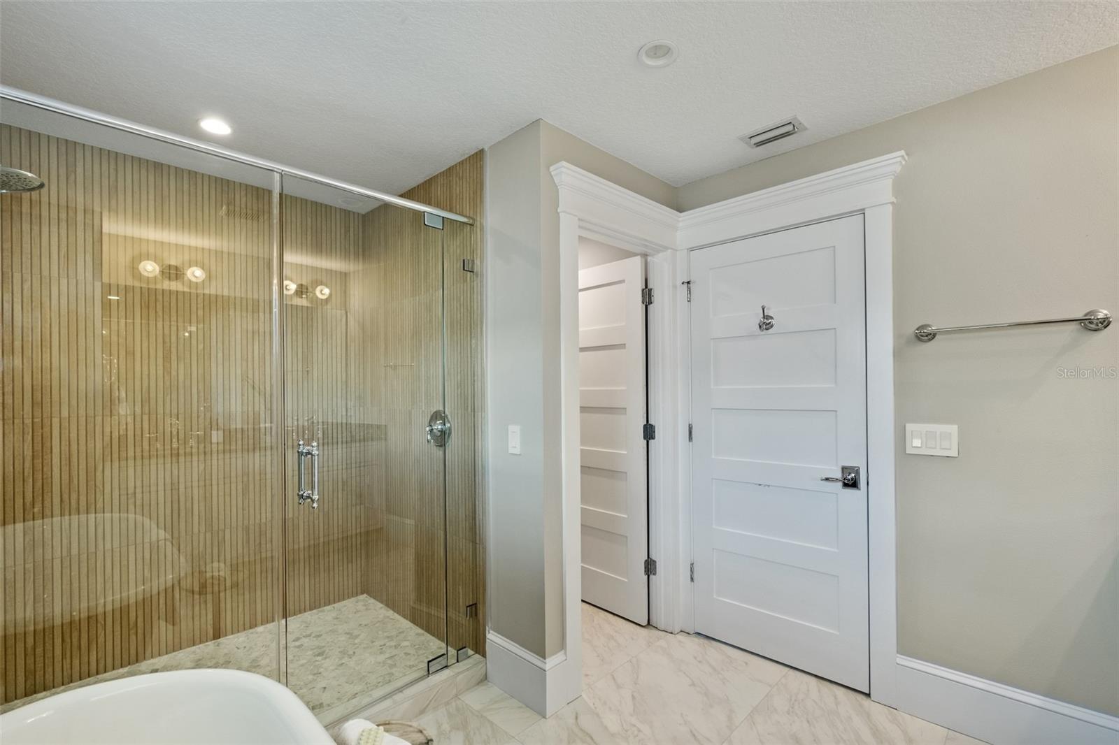 SHORE ACRES - Residential