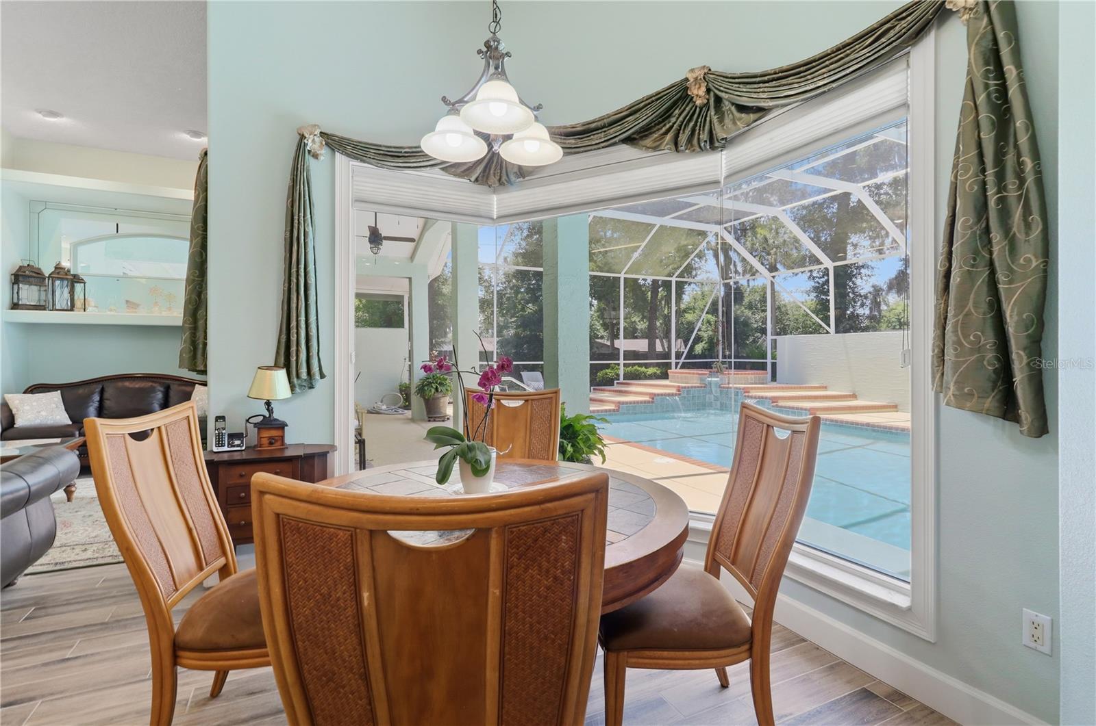 ROSEWOODS - Residential