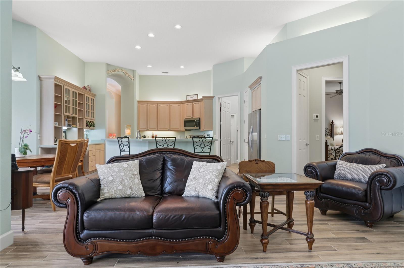 ROSEWOODS - Residential