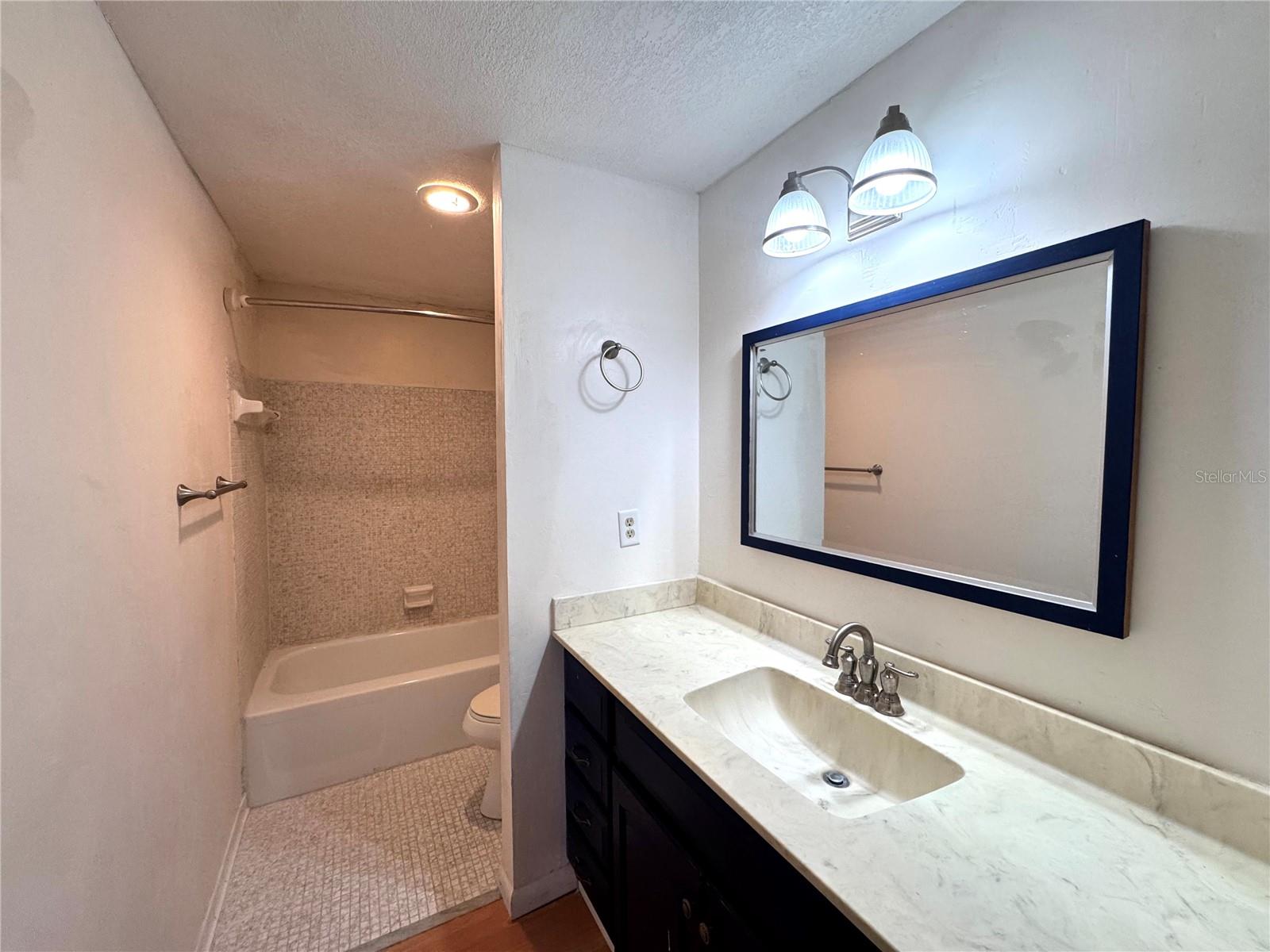 ROYAL ARMS CONDO - Residential Lease