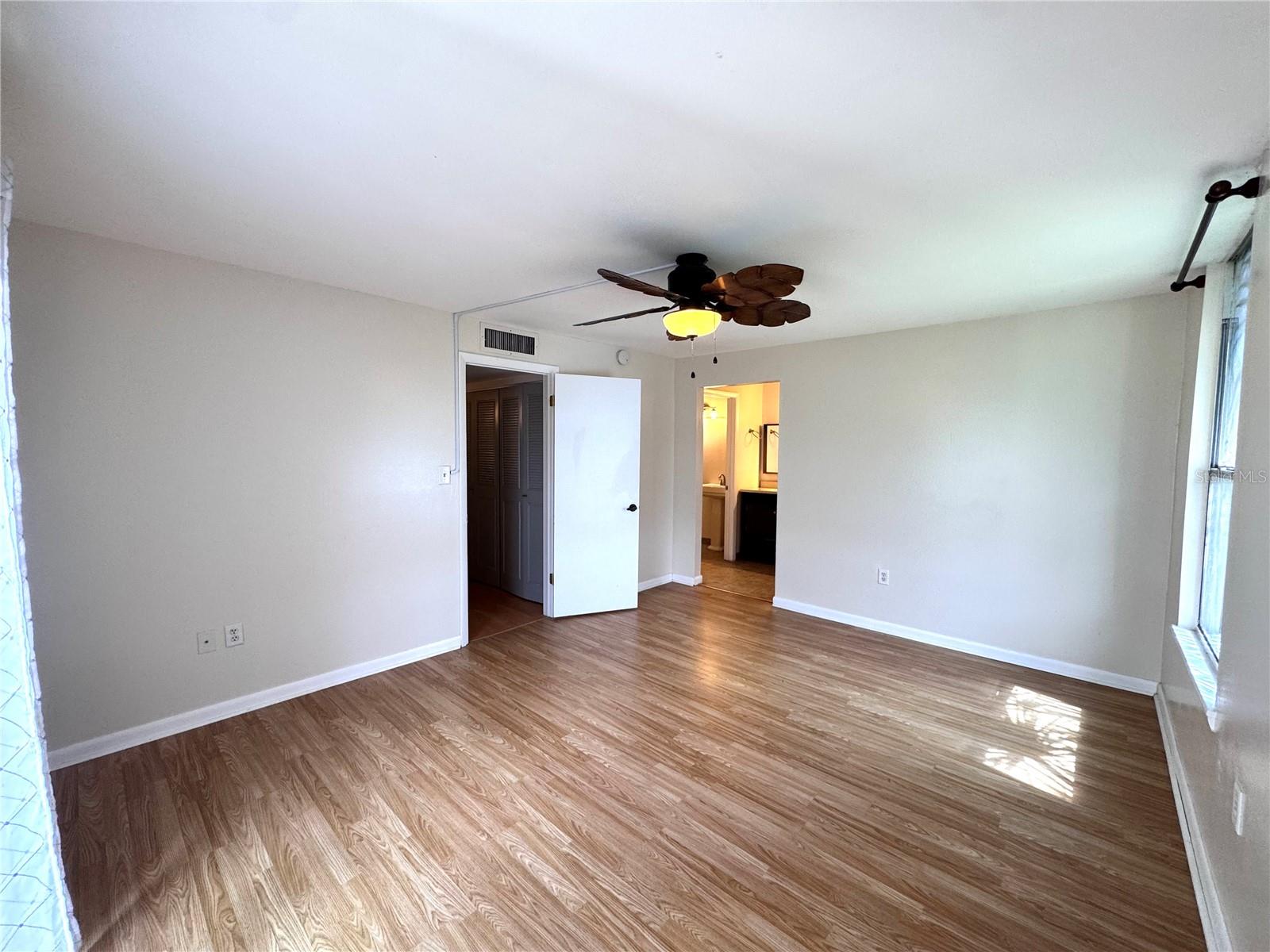 ROYAL ARMS CONDO - Residential Lease