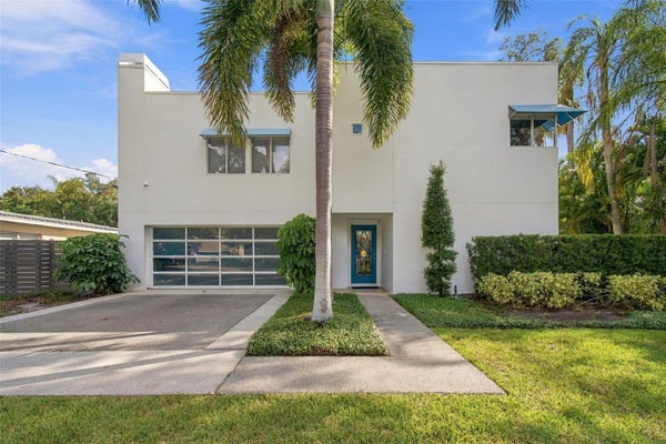 2718 W PRICE AVE, TAMPA, FL 33611 - Image 18fd5aff6524bfc0f3a2c07bf8f1af75/1020824
