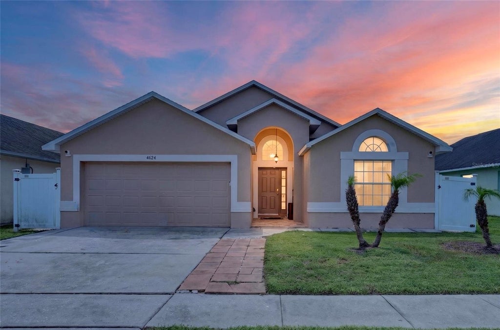 Photo of 4624 Eaglet Lane, Kissimmee, FL 34746 (MLS # A4705896)