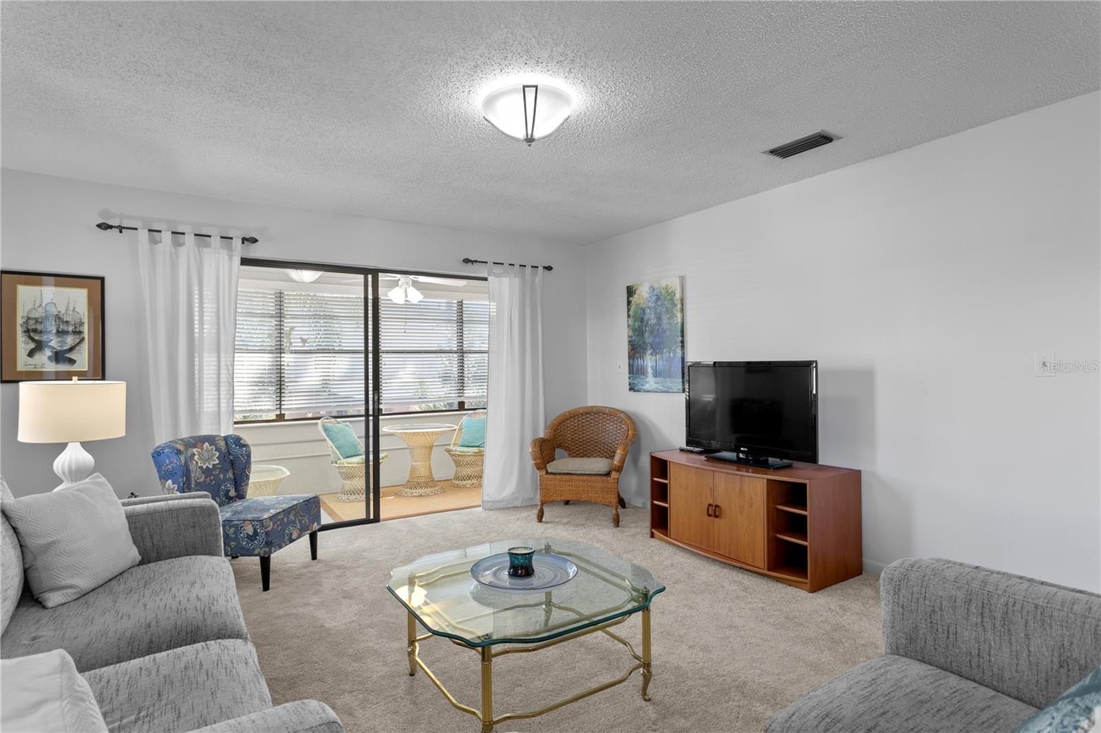 HARSHAW LAKE PARK CONDO - Residential
