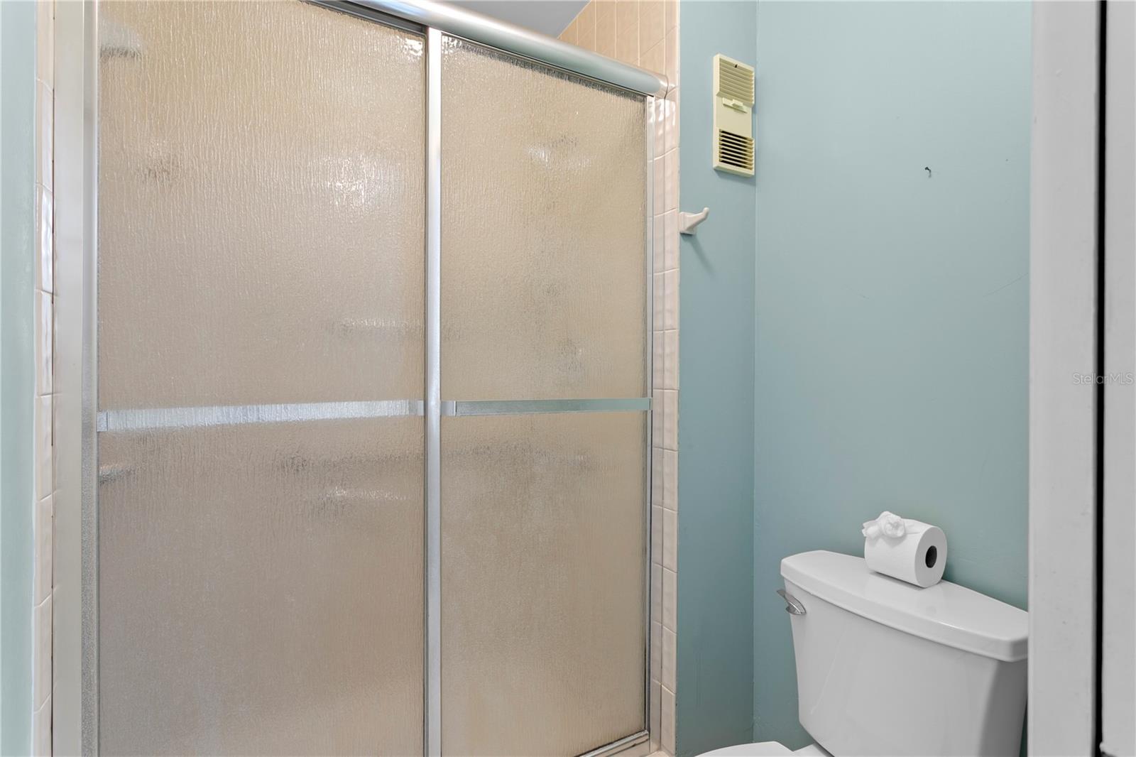 HARSHAW LAKE PARK CONDO - Residential