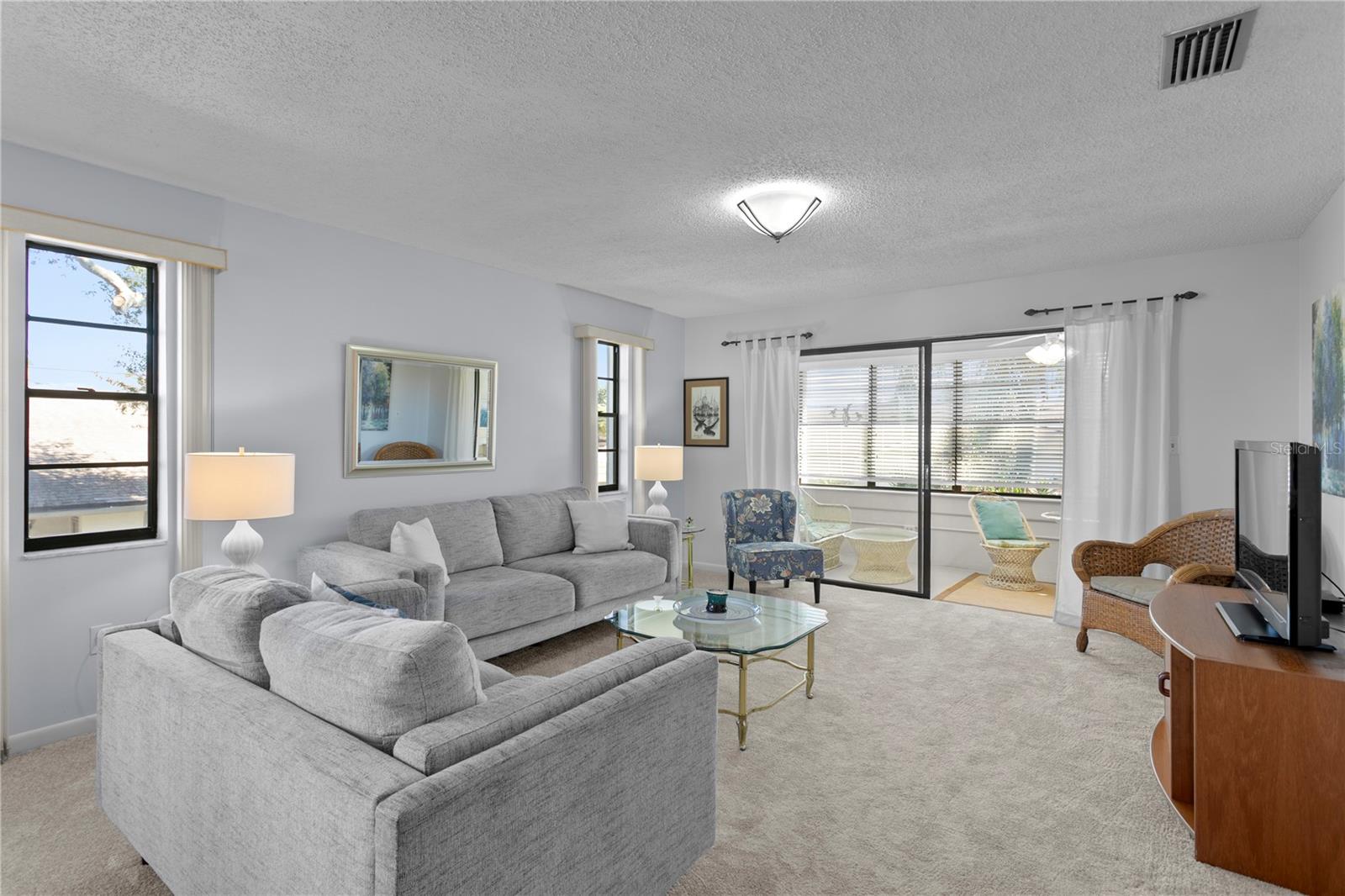 HARSHAW LAKE PARK CONDO - Residential