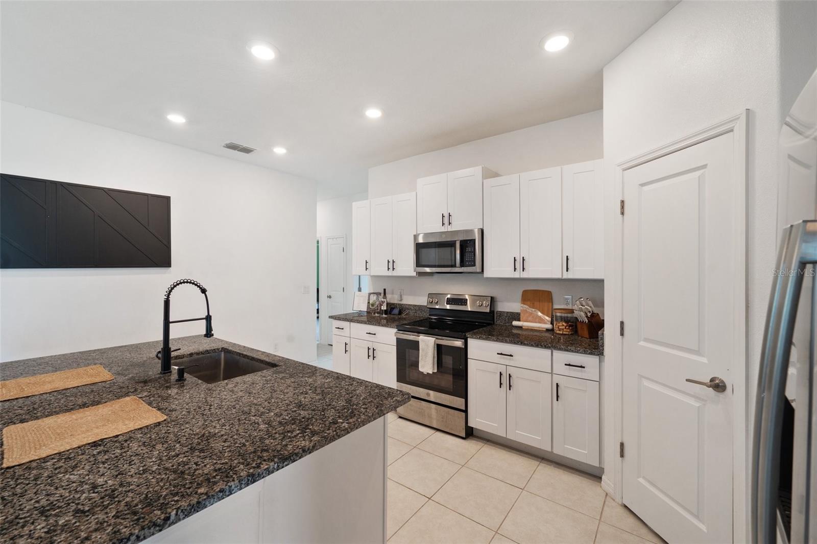 BERRY BAY ESTATES - Residential