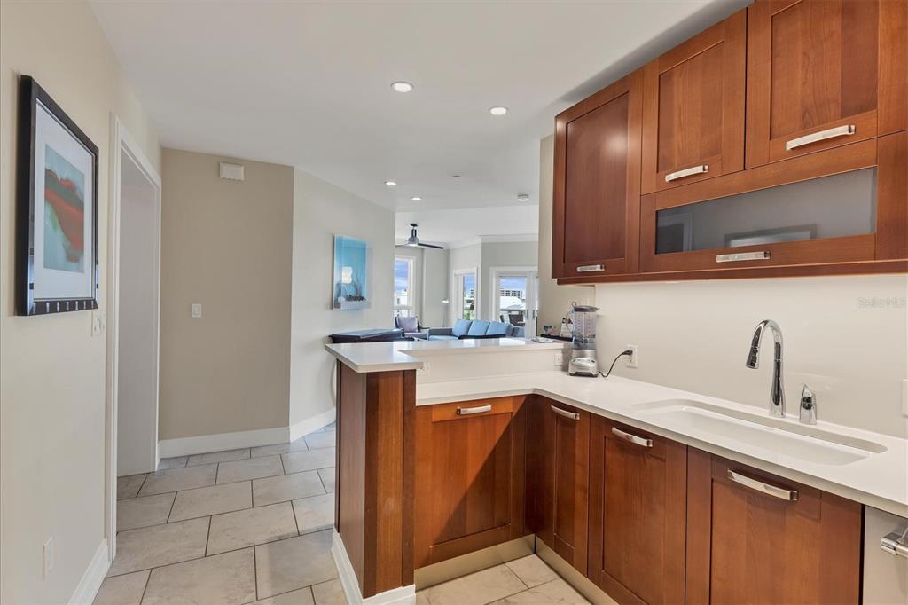 SIESTA KEY BEACH RESIDENCES II - Residential Lease