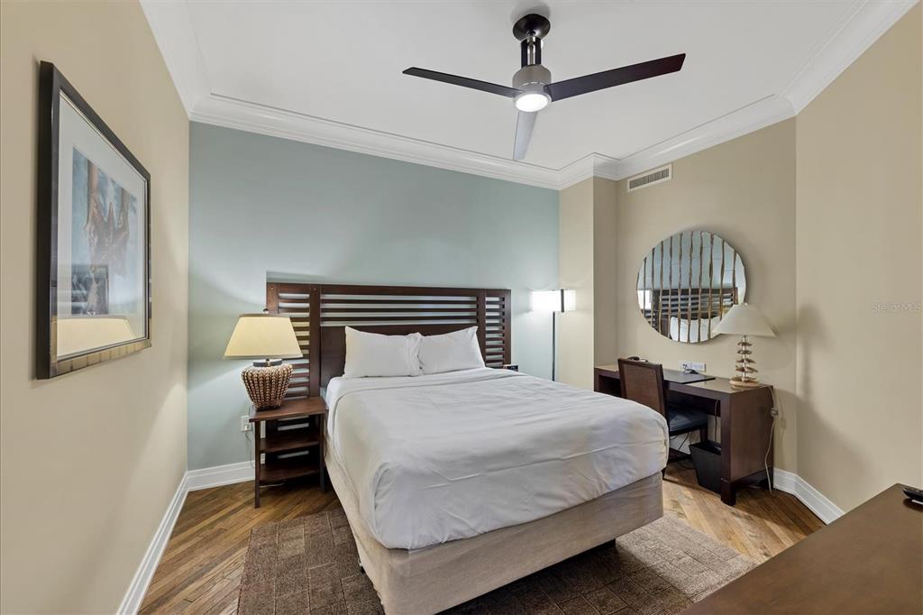 SIESTA KEY BEACH RESIDENCES II - Residential Lease