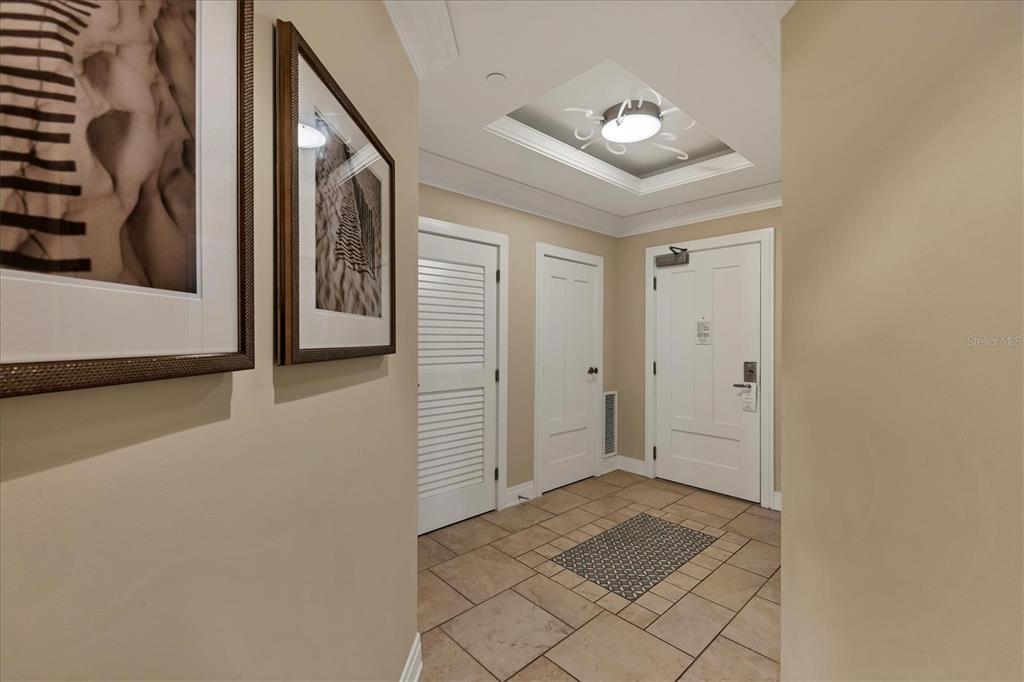 SIESTA KEY BEACH RESIDENCES II - Residential Lease