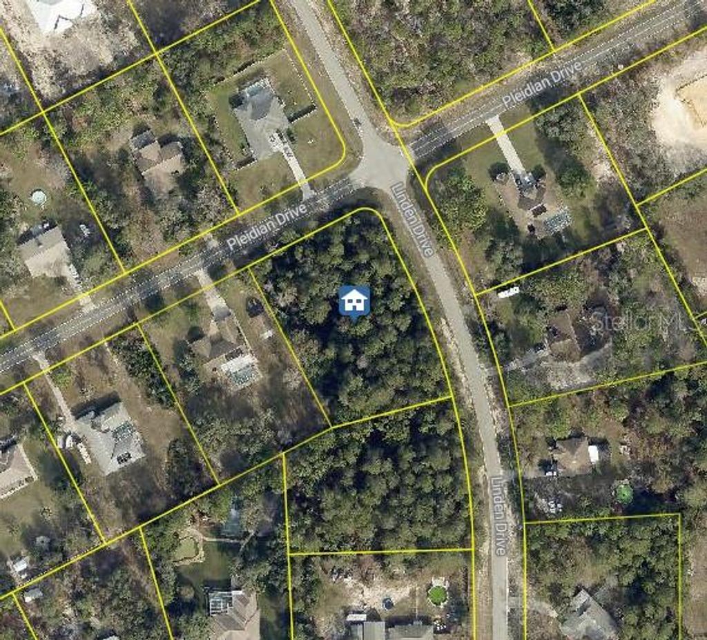 Photo of 8 Coronado Drive, Spring Hill, FL 34609 (MLS # W7878002)