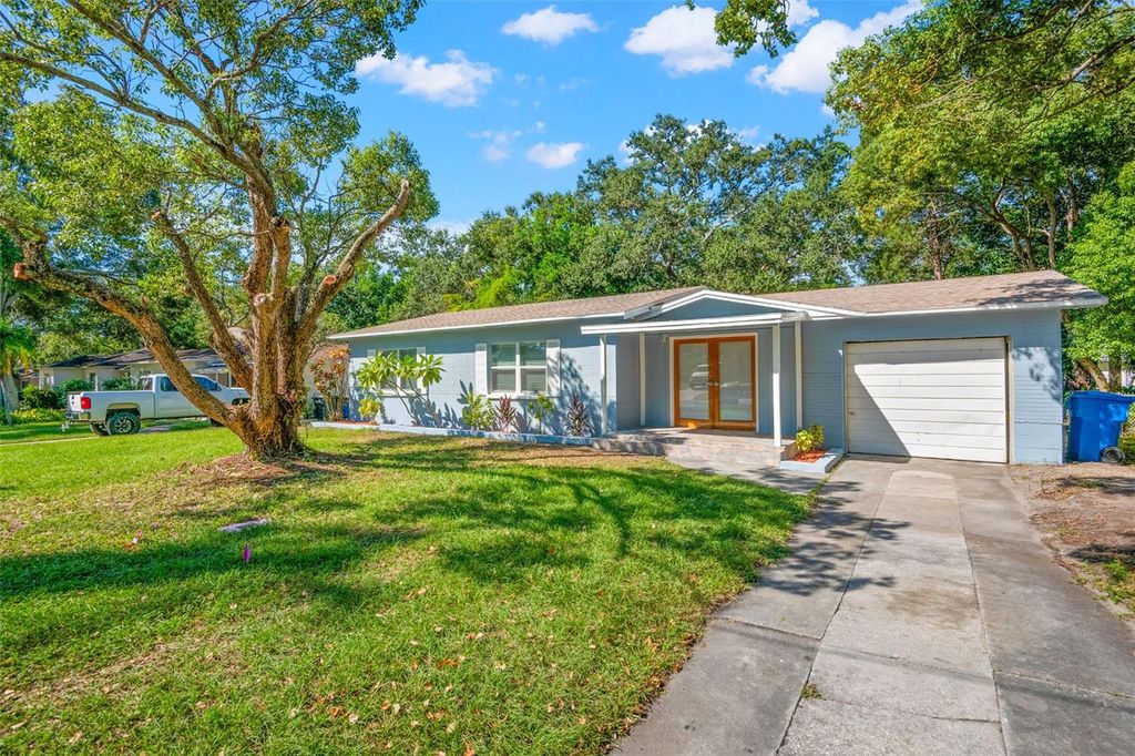 Photo of 914 Chester Drive, Clearwater, FL 33756 (MLS # TB8435014)