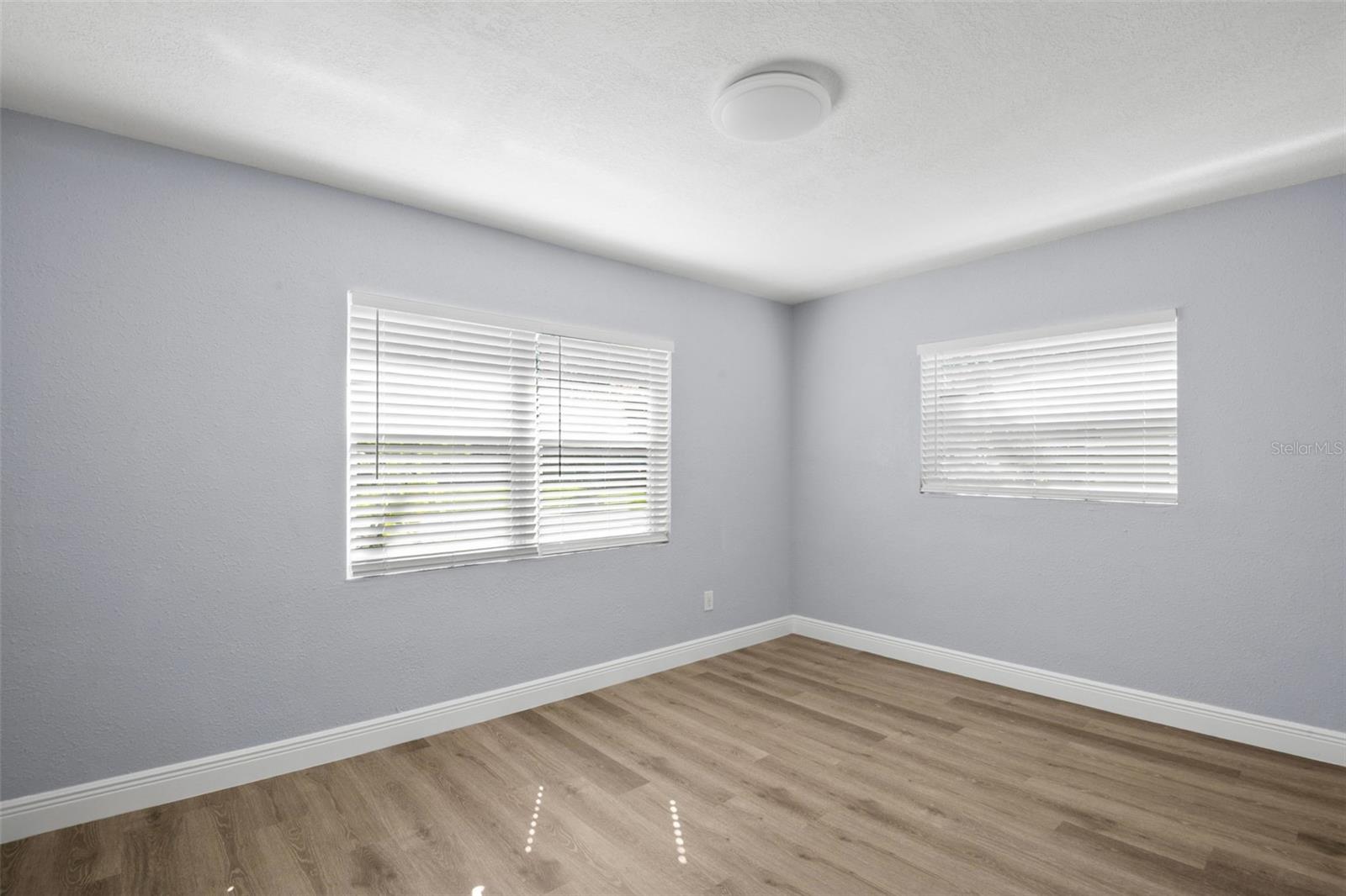 SIRMONS HEIGHTS - Residential