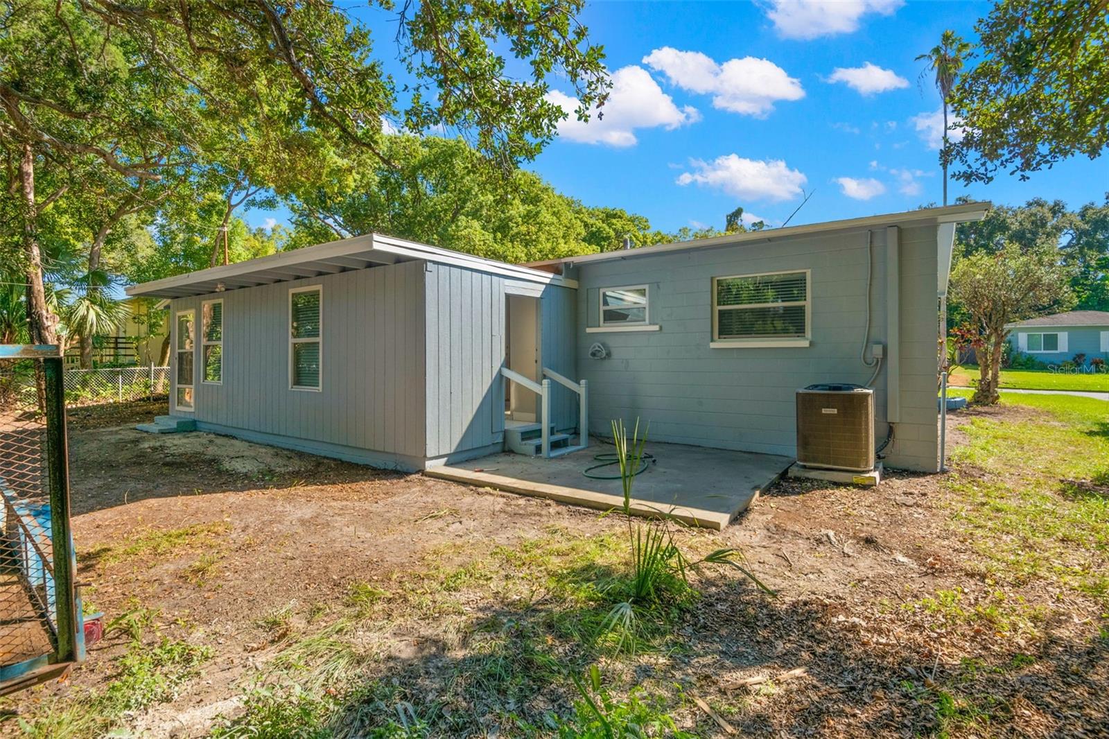 SIRMONS HEIGHTS - Residential