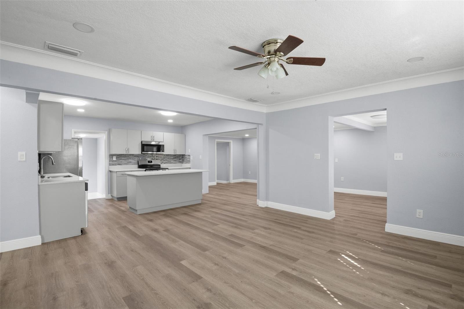 SIRMONS HEIGHTS - Residential