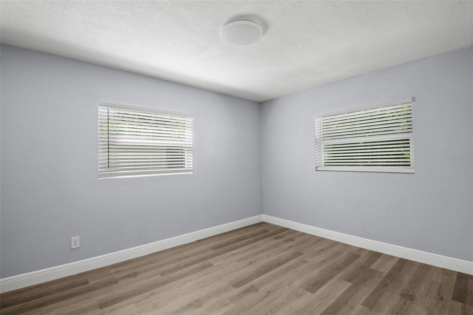 SIRMONS HEIGHTS - Residential