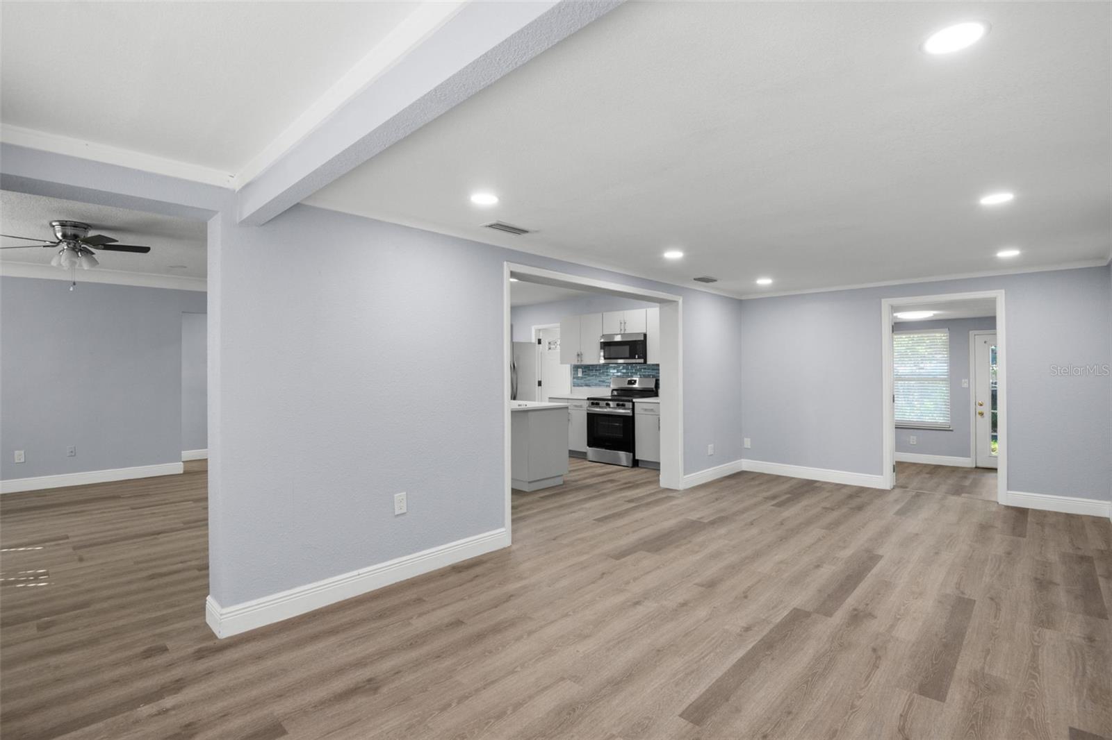 SIRMONS HEIGHTS - Residential