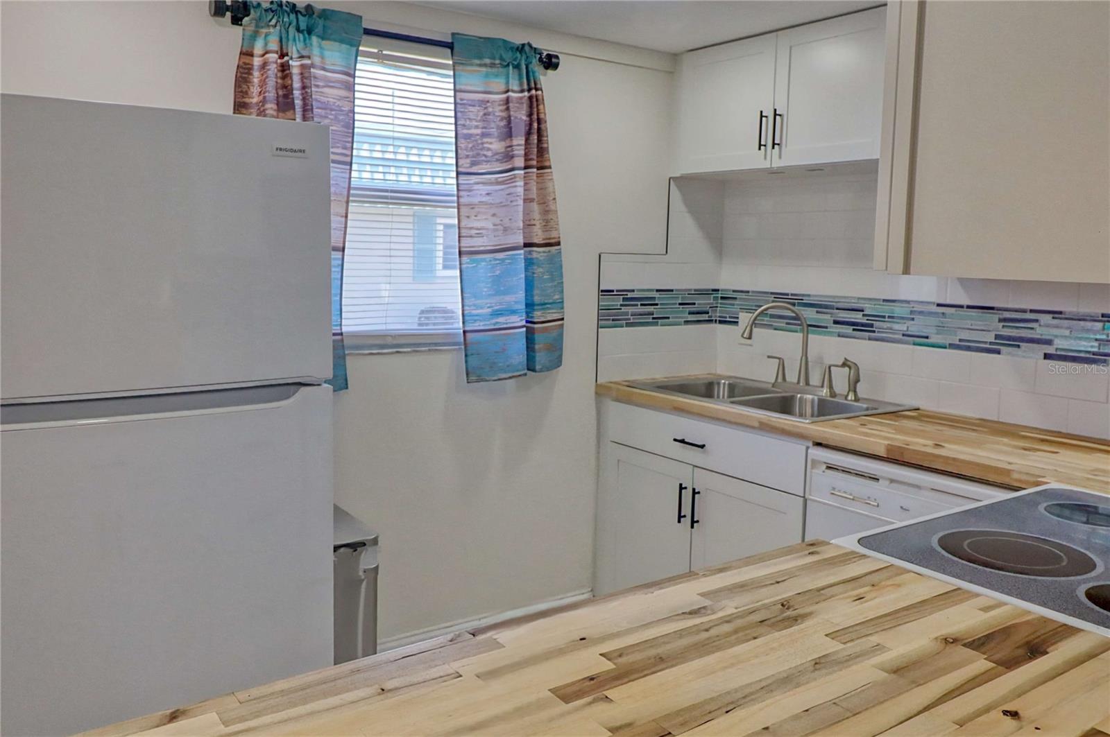 CAMBRIDGE I CONDO - Residential Lease