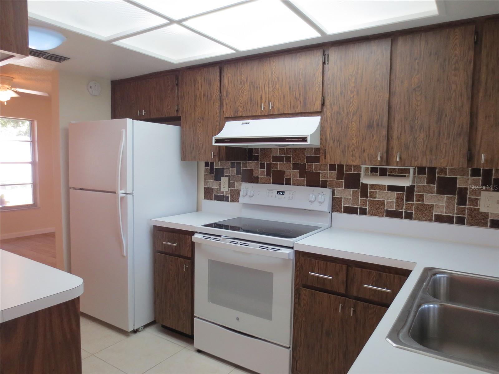 HIGHLAND LAKES UNIT 14 PH 1 - Residential Lease