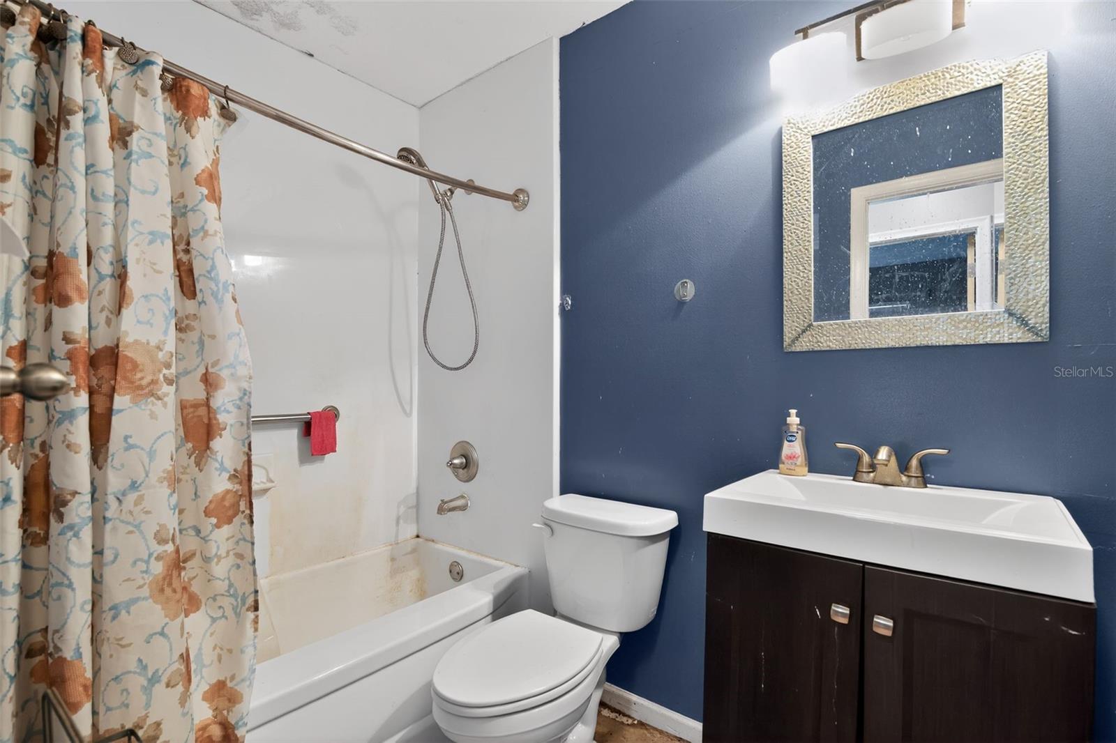 NORTHWOOD - Residential