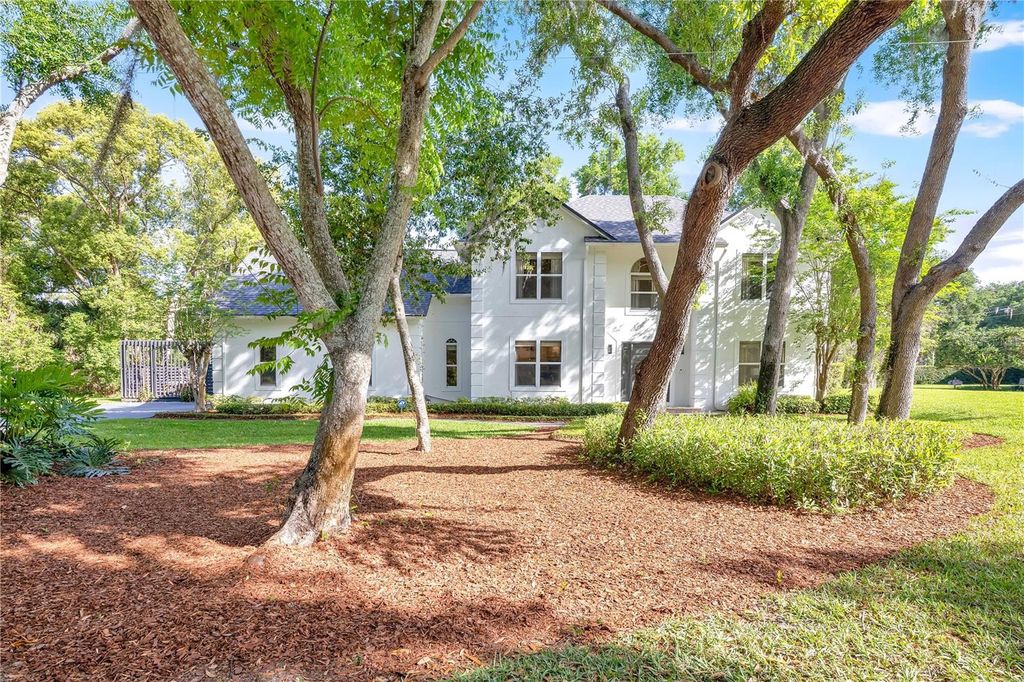 Photo of 109 E 12th Avenue, Windermere, FL 34786 (MLS # O6394569)