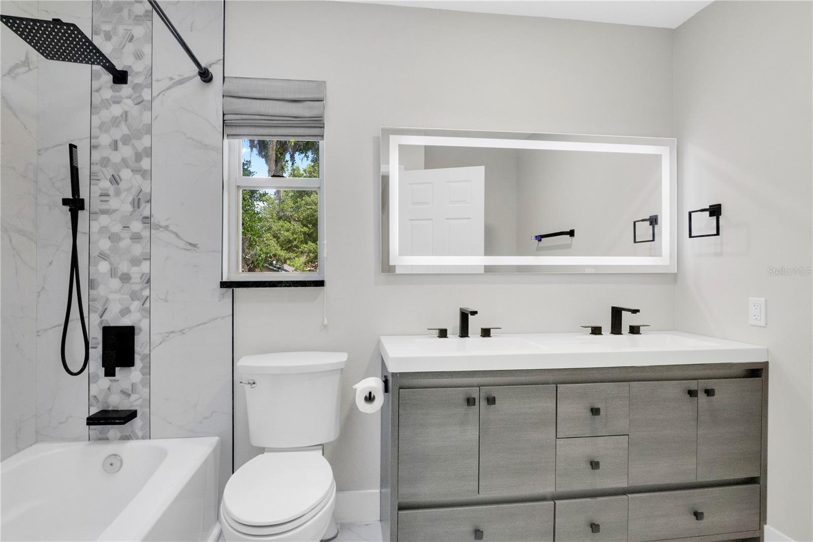 WINDERMERE TOWN - Residential