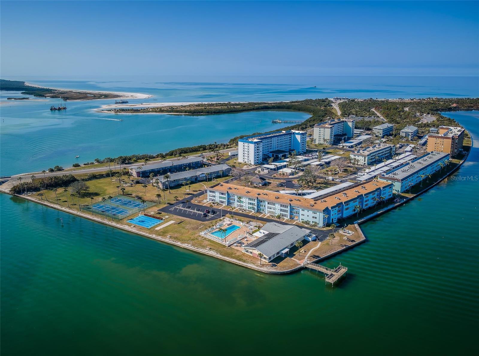 ROYAL STEWART ARMS - Residential