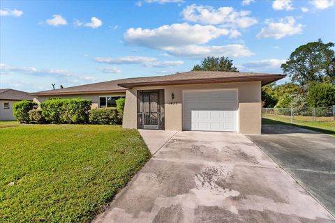 A home in PORT CHARLOTTE