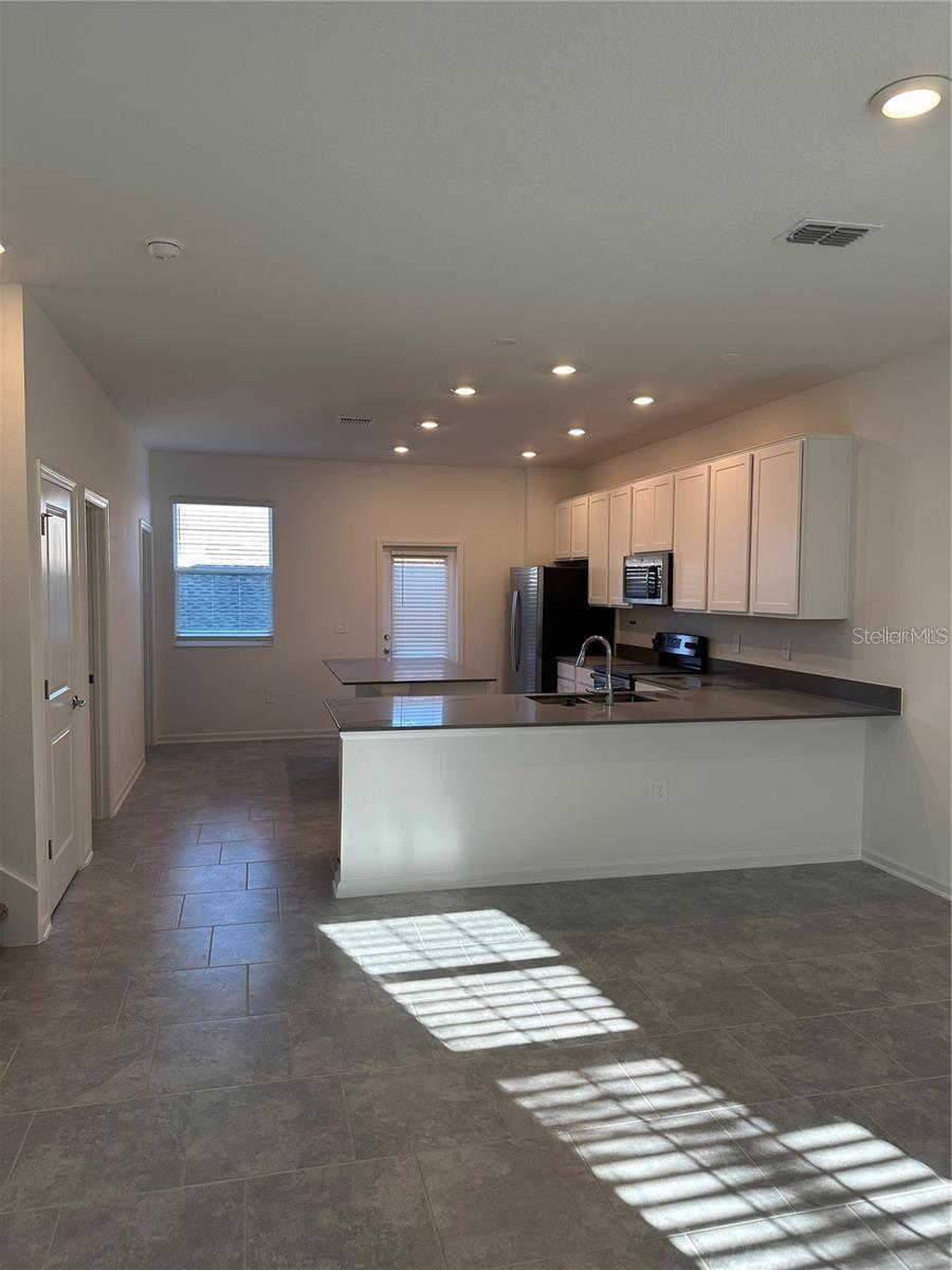 STOREY GROVE PHASE 4 - Residential Lease