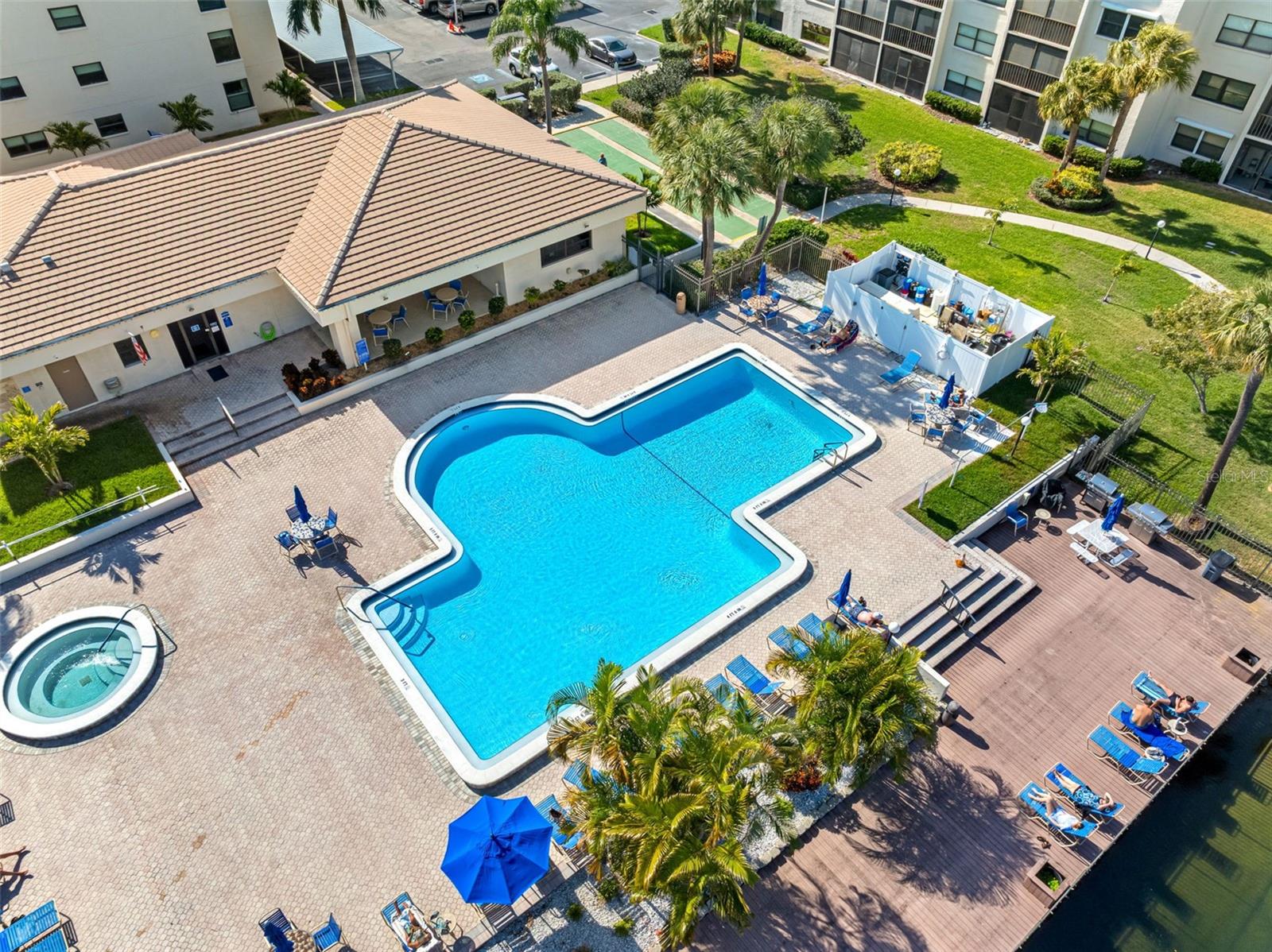 PASADENA COVE - Residential