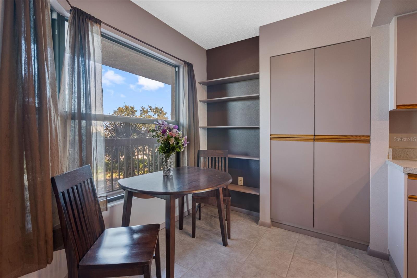 PASADENA COVE - Residential