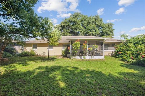 A home in DELTONA