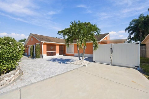 6625 Mauna Loa Boulevard, Sarasota, FL 34241