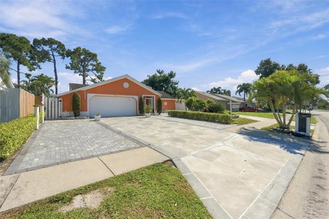 6625 Mauna Loa Boulevard, Sarasota, FL 34241