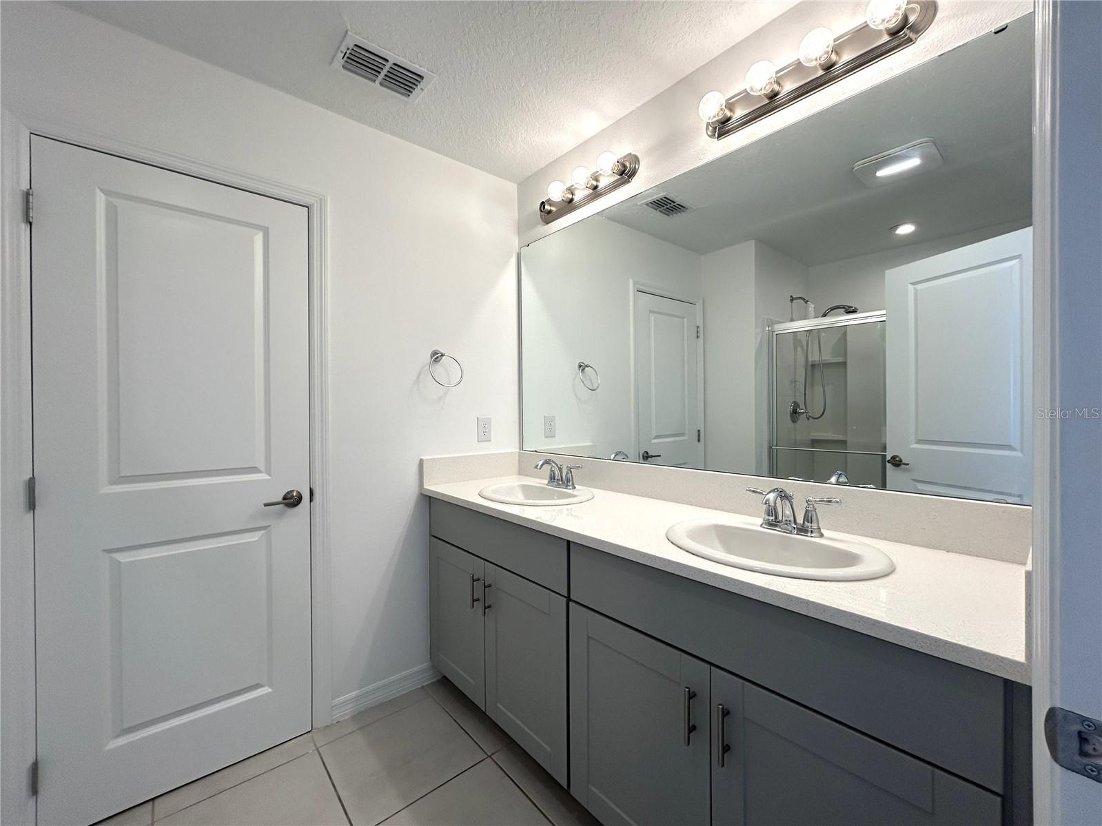 SOUTHERN PINES PH 4 - Residential Lease