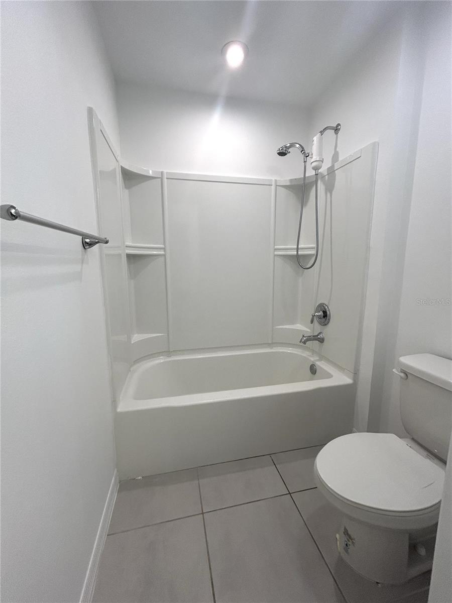SOUTHERN PINES PH 4 - Residential Lease
