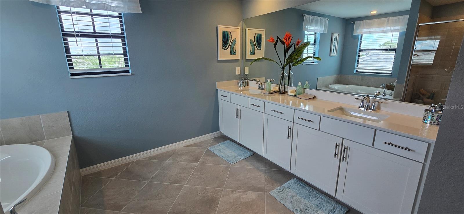 LAKESPUR/WELLEN PARK - Residential