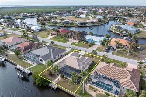 A home in PUNTA GORDA