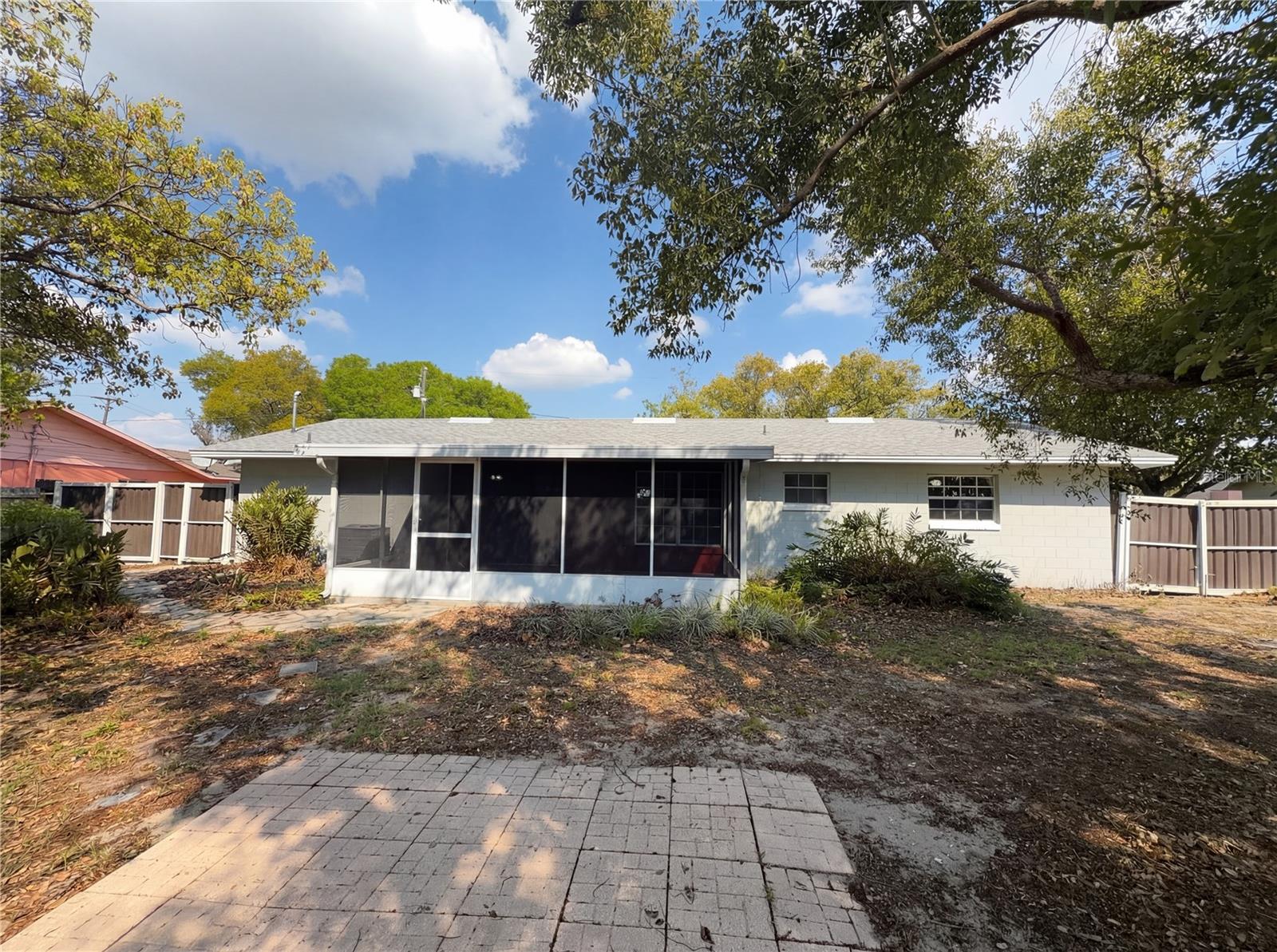 CRYSTAL LAKE ESTATES - Residential