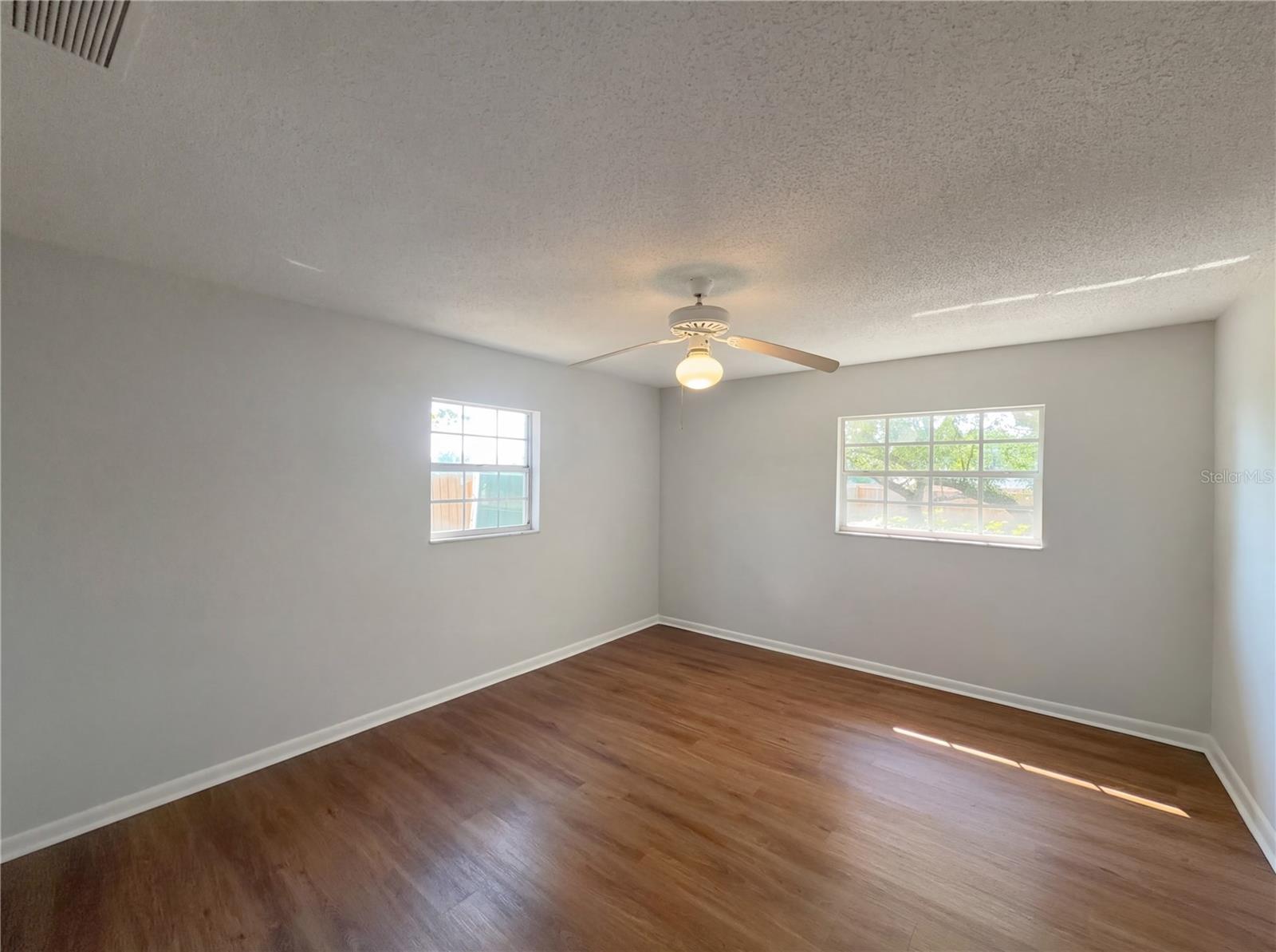 CRYSTAL LAKE ESTATES - Residential