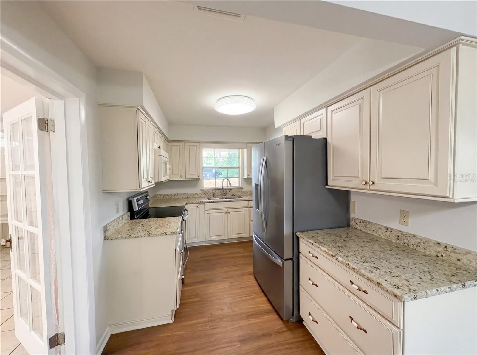 CRYSTAL LAKE ESTATES - Residential