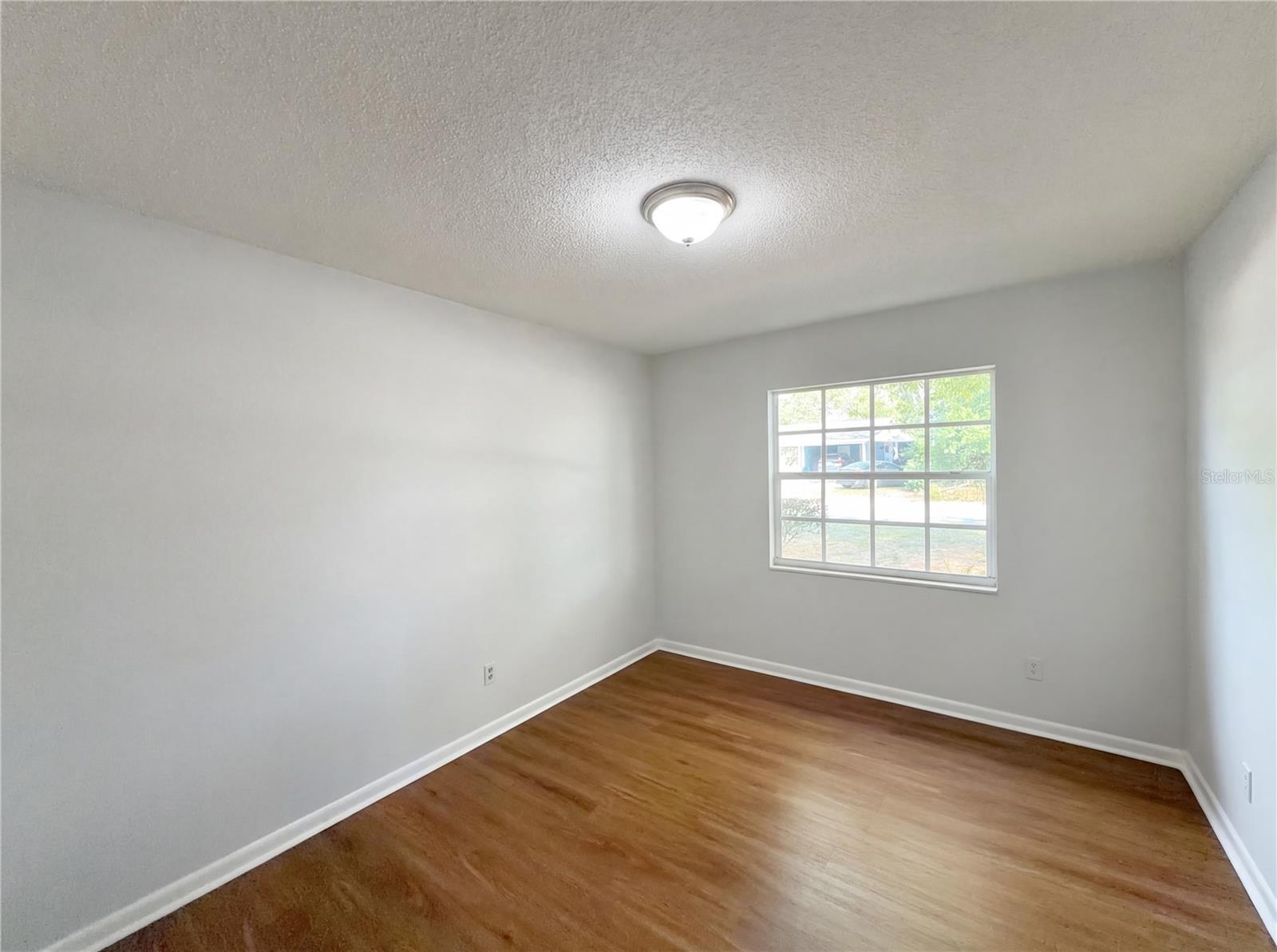 CRYSTAL LAKE ESTATES - Residential