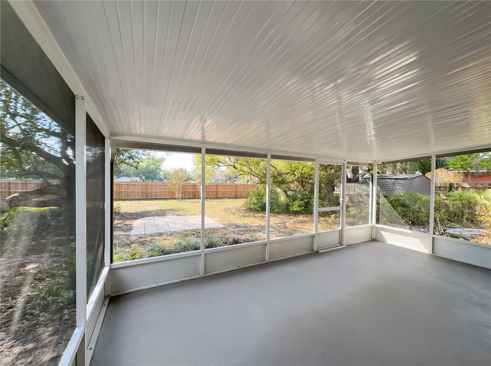 CRYSTAL LAKE ESTATES - Residential