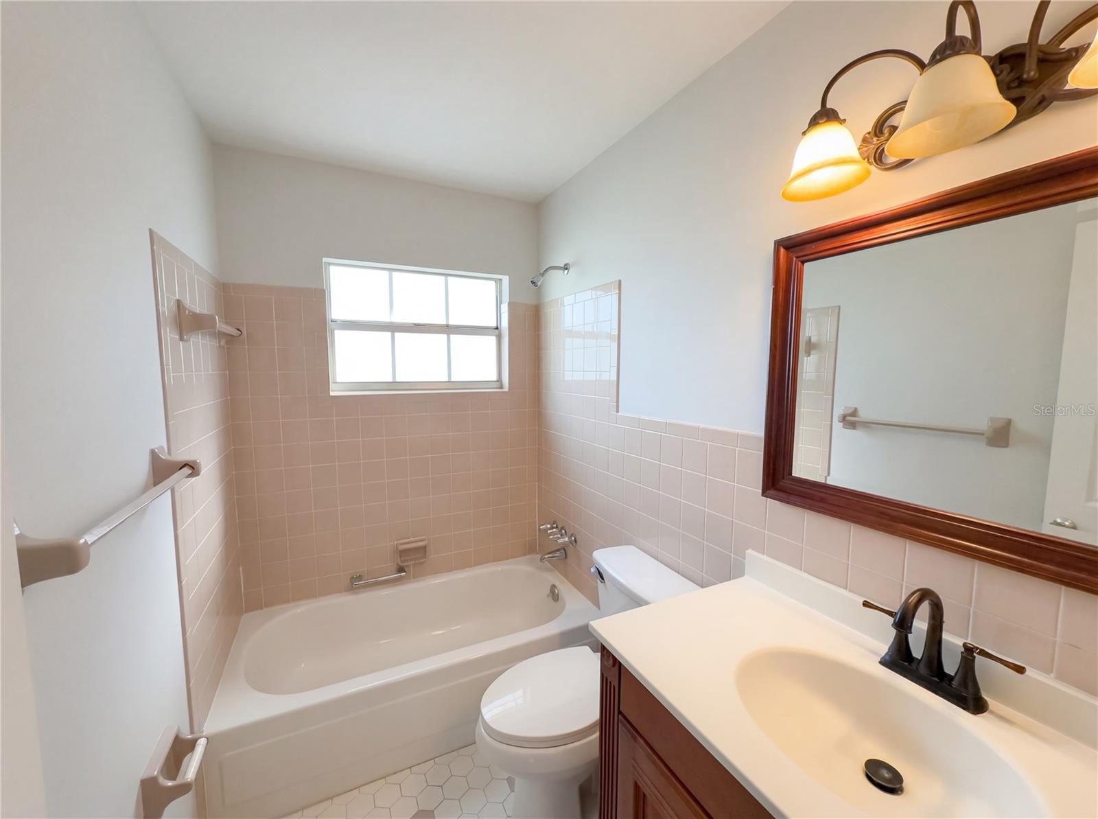 CRYSTAL LAKE ESTATES - Residential