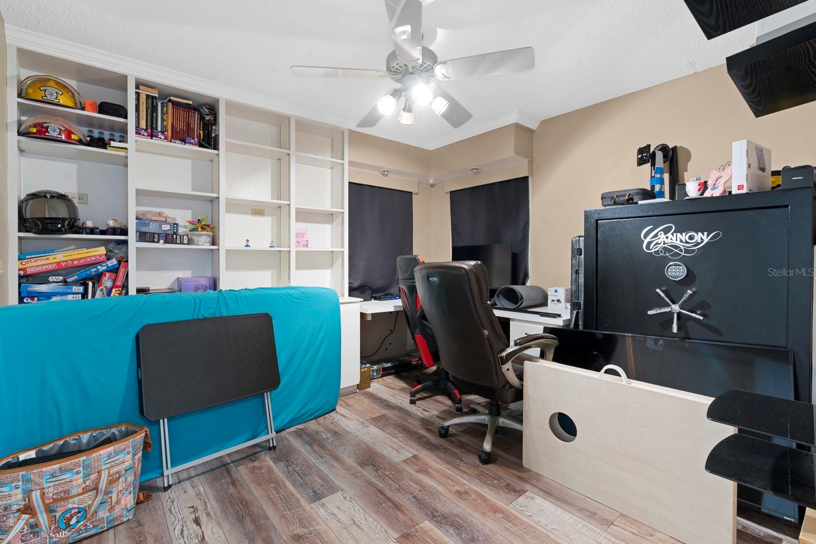 SUMMIT RIDGE - Residential