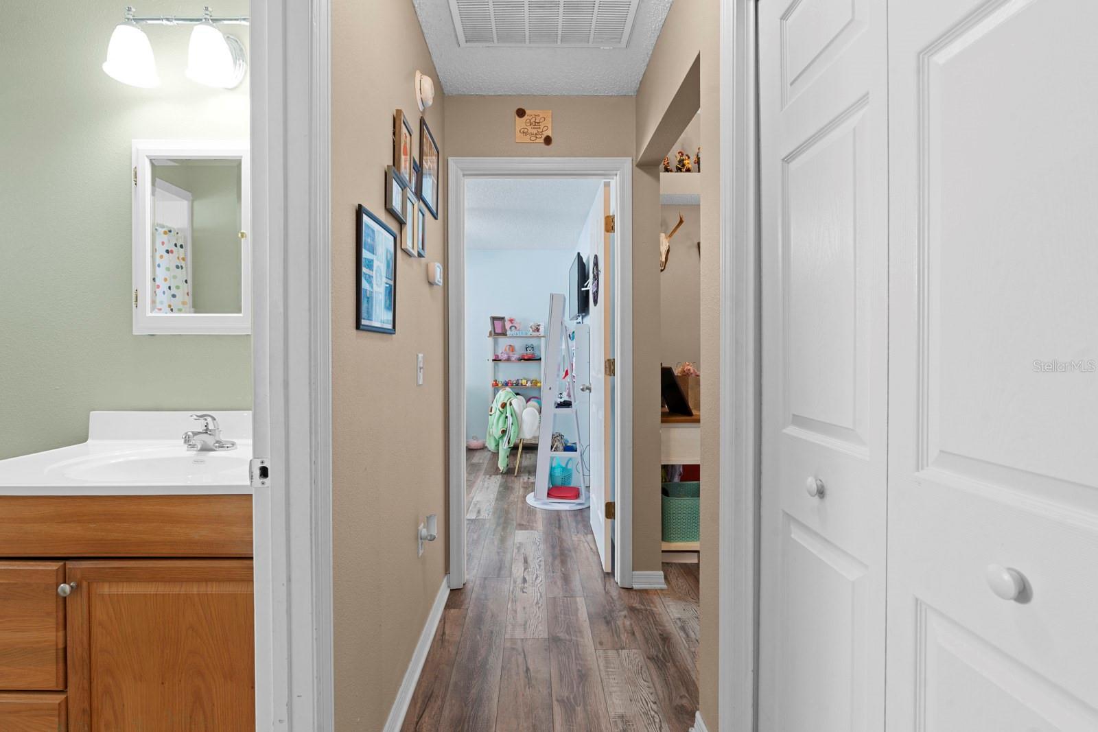 SUMMIT RIDGE - Residential