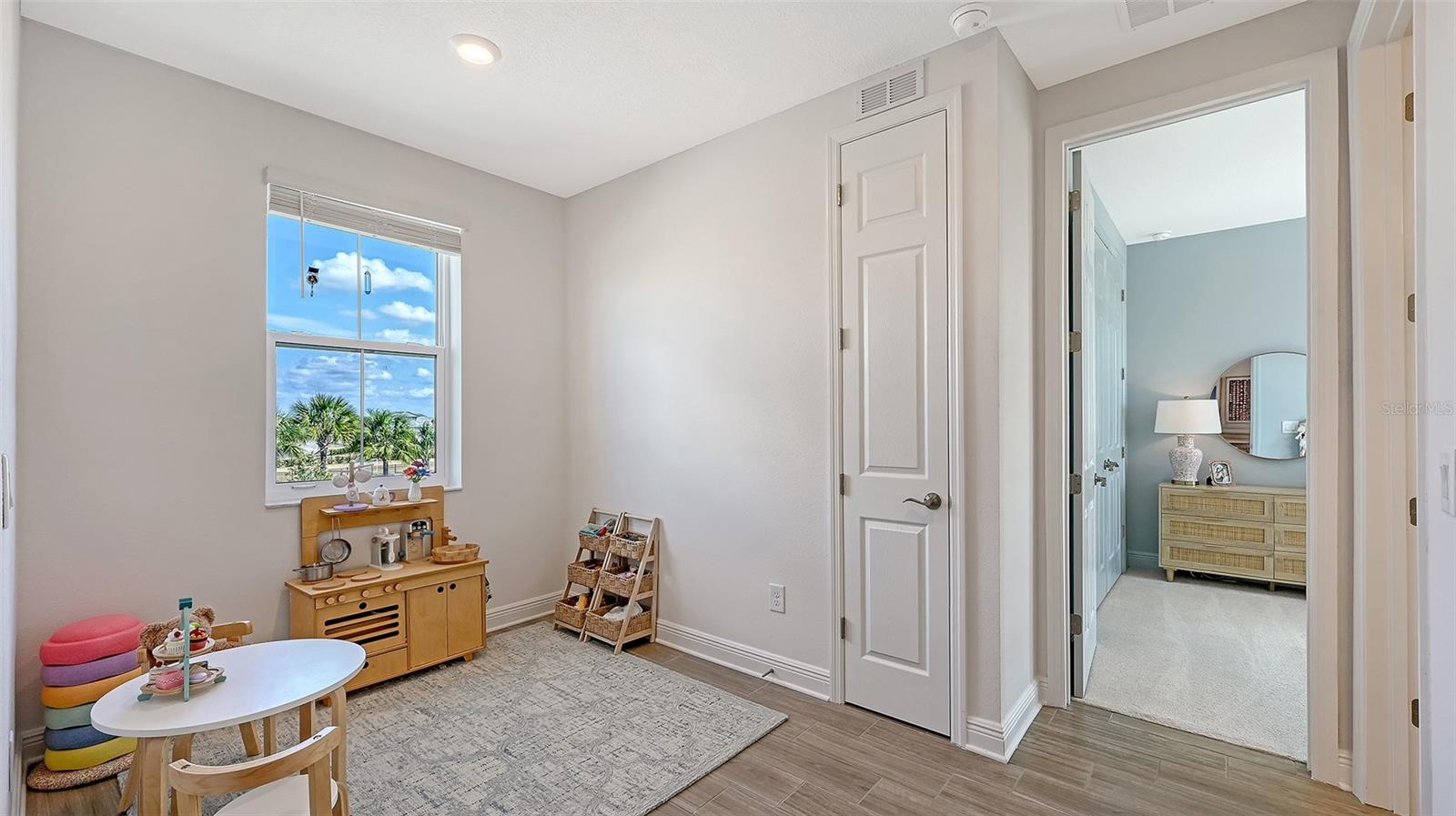 SWEETWATER AT LAKEWOOD RANCH PH I & II - Residential