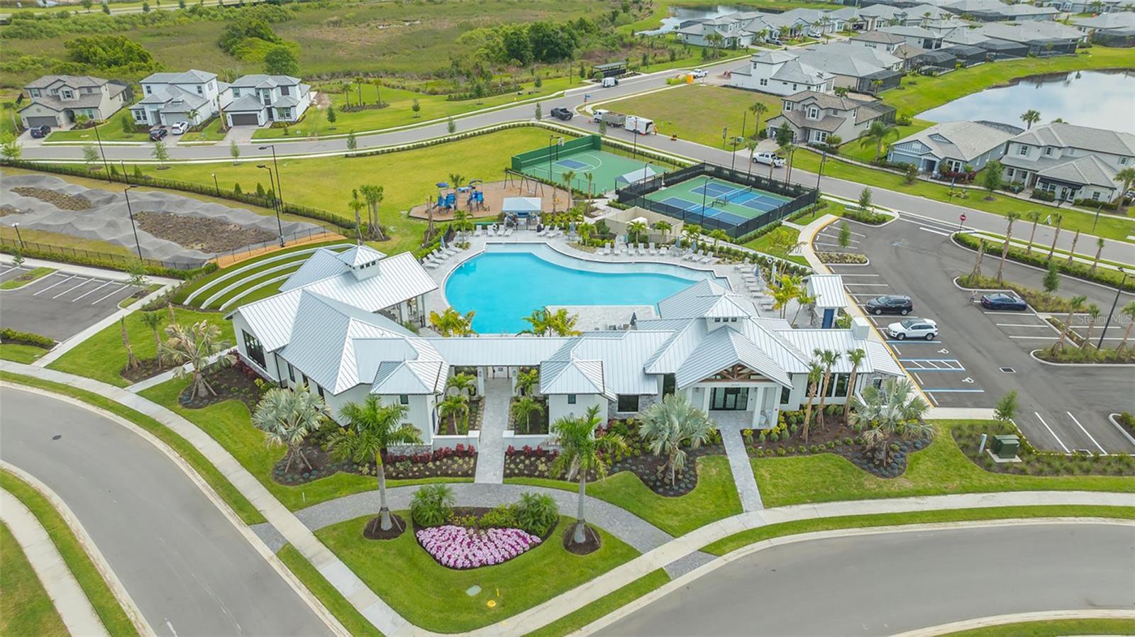 SWEETWATER AT LAKEWOOD RANCH PH I & II - Residential